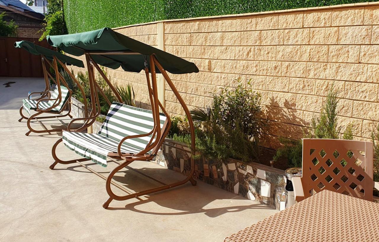 Hotel Banihills Tbilisi Exterior foto