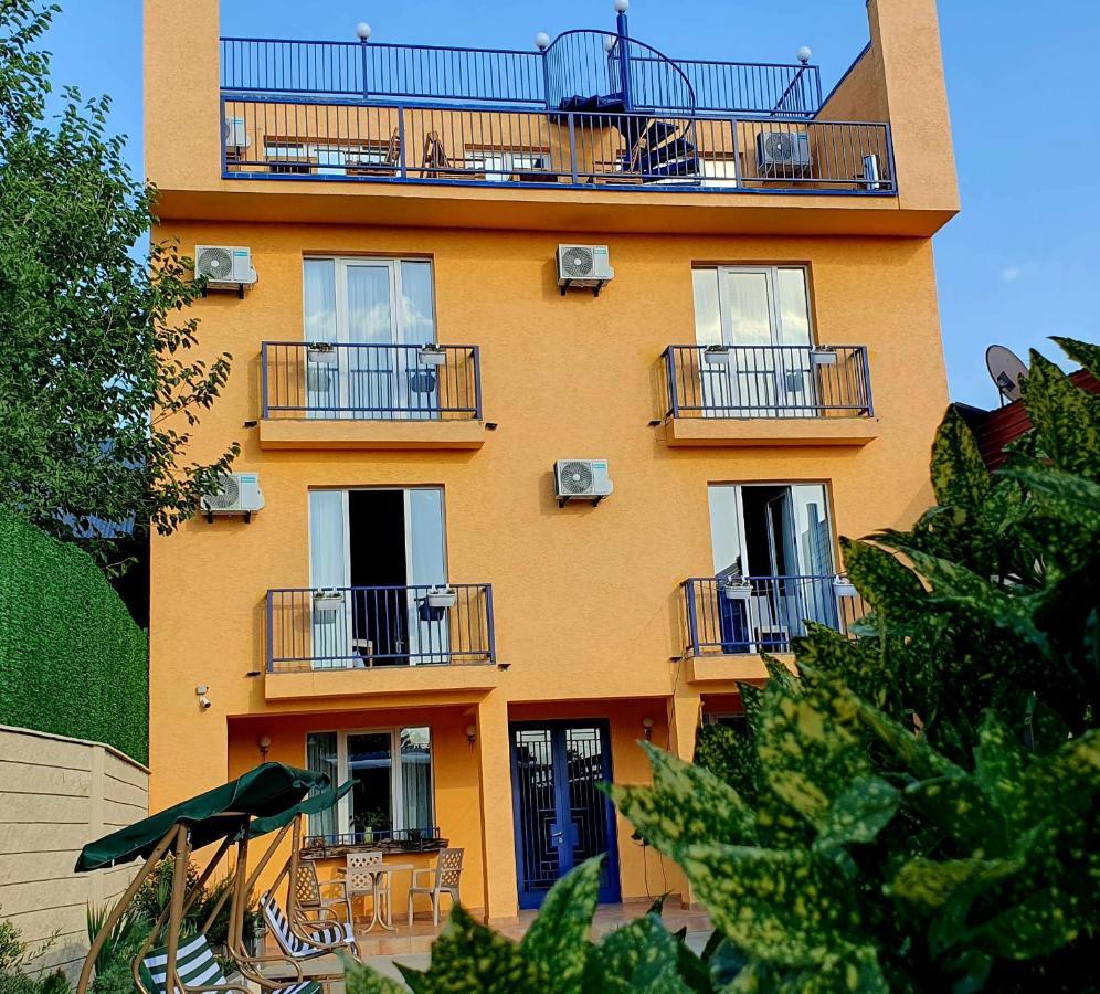 Hotel Banihills Tbilisi Exterior foto